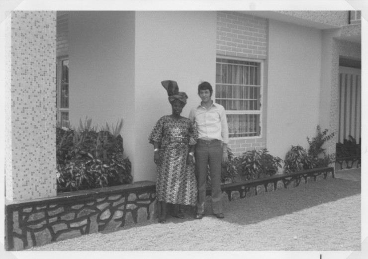 Interviews mit Zeitzeuginnen und Zeitzeugen zur Stickerei